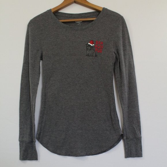 Old Navy Gray Thermal Pug Christmas Shirt, Size Medium - Picture 3 of 9